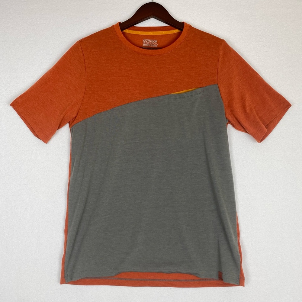Outdoor‎ Research Men’s Medium Clearwater Short Sleeve T-Shirt Chest Pocket